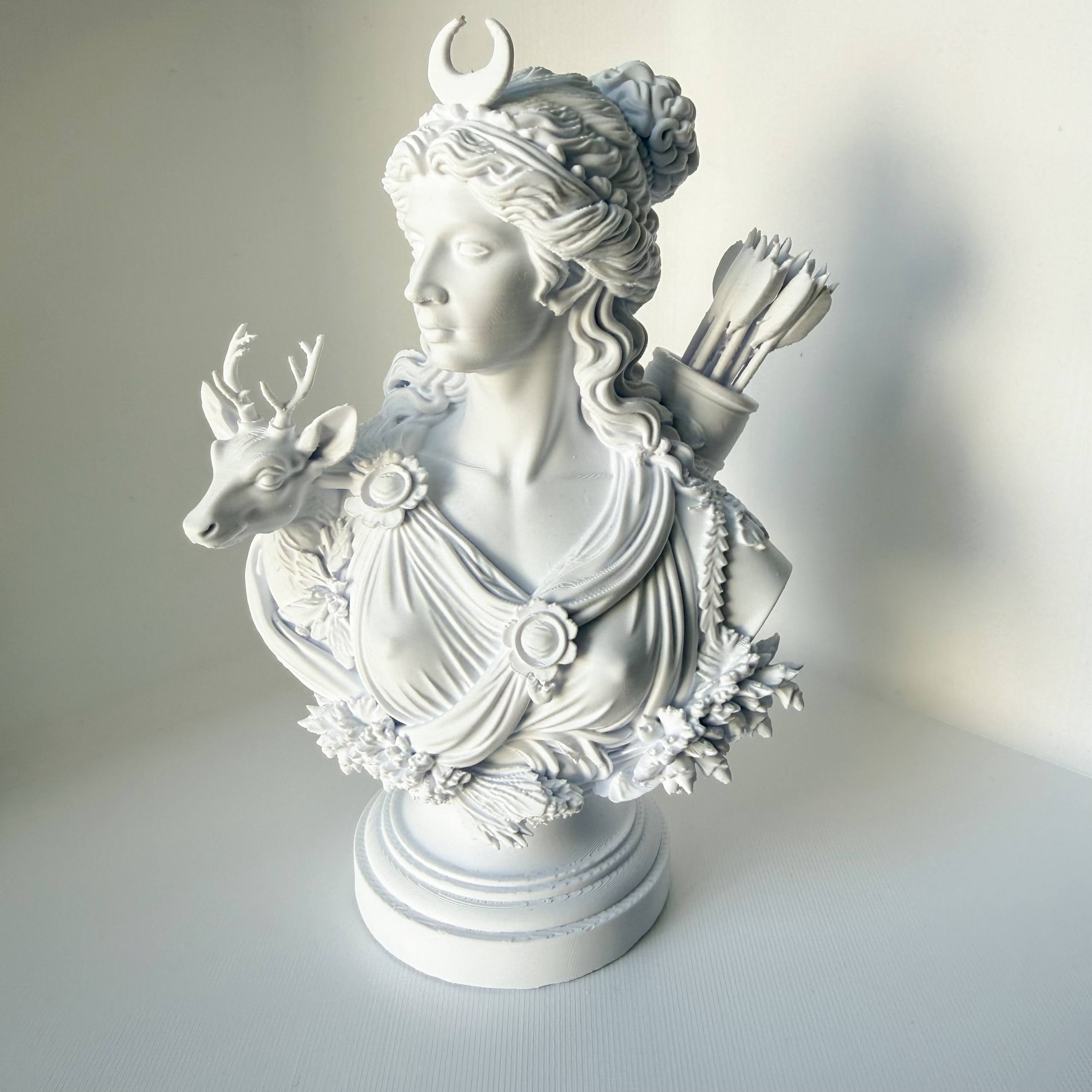 брелок з логотипом